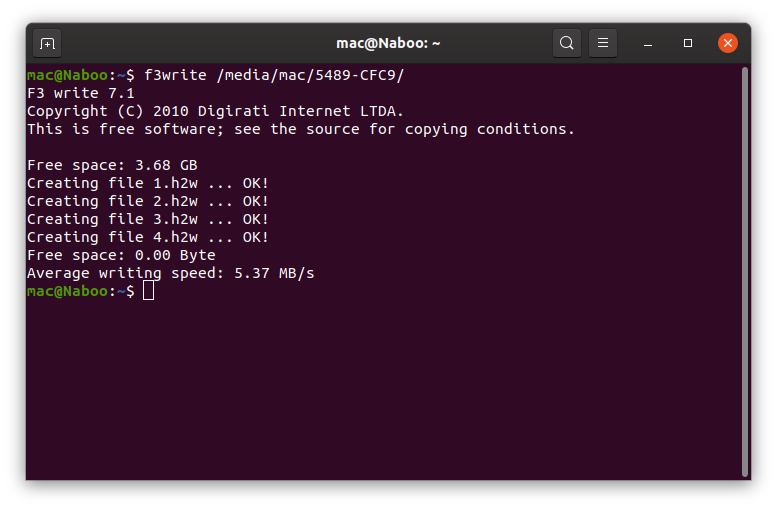 Screenshot eines Terminal-Fensters unter „Ubuntu“, welches die Ausgabe des Befehls „f3write“ beinhaltet. Die Informationen decken die Gesamtgröße des Mediums, die Namen der vier (erfolgreich) erstellten Dateien und die durchschnittliche Schreibgeschwindigkeit ab.